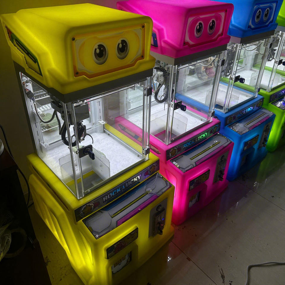 Hot Selling Small Claw Crane Machine Coin Operated Mini Plush Toy ...