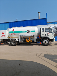 Camión Cisterna de GLP HOWO Shacman X3000 Dongfeng de 10 Toneladas, 20000L 20m3, Móvil, para Recarga de GLP en Estaciones de Llenado de Cilindros - Product Image 3