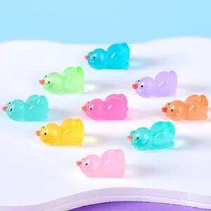 Mini 2.2cm Engraçado Bonito Pato Miniaturas Resina Cristal Acessórios De Artesanato Luminous Fairy Garden Flowerpot Pond Lawn Decoração