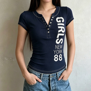 เสื้อยืดวินเทจสไตล์ Y2K สีน้ำเงิน แขนสั้น ผ้าถัก แต่งลายปักตัวอักษรตัดสี คอกลม - Product Image 3