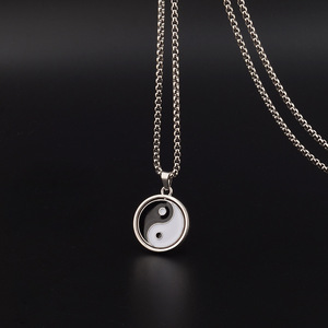 Colliers de haute qualité <span class=keywords><strong>pour</strong></span> couples, idées cadeaux, bijoux, collier Tai Chi, pendentif rotatif à huit trigrammes, bien poli, Yin et Yang - Product Image 2