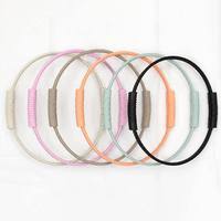 Anneau de Pilates en silicone léger et durable de 34 cm pour le yoga à domicile, le lifting des hanches et l'entraînement physique (vente en gros)