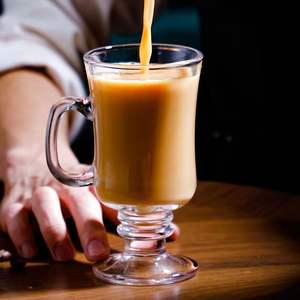 Tasses à café irlandaises Tasse en <span class=keywords><strong>verre</strong></span> transparent avec poignée Tasse à latte en <span class=keywords><strong>verre</strong></span> à base haute sur pied pour boissons chaudes et boissons froides - Product Image 5