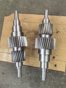 Fournisseur professionnel d'arbres d'engrenage Luoyang Deyu : arbres d'engrenage à denture droite, arbres d'engrenage hélicoïdaux, arbres cannelés - Product Image 4