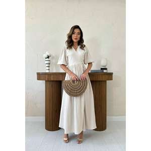 Robe longue simple beige en mousseline, coupe trapèze, col rond, taille naturelle, respirante, pour usage quotidien décontracté, en tissu tissé - Product Image 4