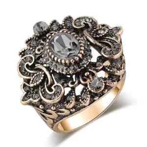 Unique Bobo Style Exquisite Women Hollow Rings Inlay Large Gray Crystal Alloy Metal Flower Chunky Rings