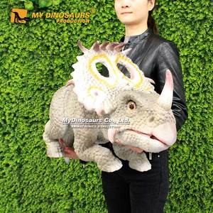 Z My Dino <span class=keywords><strong>Jurassic</strong></span> <span class=keywords><strong>World</strong></span> Contrôle de la main bébé tricératops Marionnette dinosaure - Product Image 2