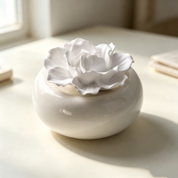 Coffret Cadeau de Luxe : Diffuseur de Parfum d'Ambiance Artisanal en Céramique Solide, Plâtre Parfumé aux Fleurs, Huile Essentielle et Bâtonnets de Diffusion