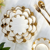 Noordse witte keramische ovale dinerbord met gouden rand, porseleinen serveerschaal, huishoudelijk fruit- en dessertbord, voedselveilig.