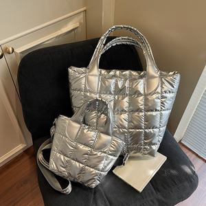 Sac fourre-tout matelassé léger et personnalisé pour femme, petit sac bandoulière en nylon style puffer, vente chaude - Product Image 5