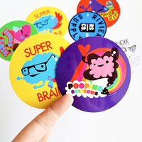 Autocollants personnalisés imperméables avec logo imprimé, autocollants en vinyle PVC personnalisés, impression d'autocollants personnalisés avec plusieurs designs pour la promotion