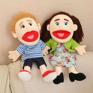 Ensemble de marionnettes familiales OEM - Personnages et tenues personnalisables, marionnettes <span class=keywords><strong>en</strong></span> peluche personnalisées pour l'éducation et le récit d'histoires des enfants - Product Image 3