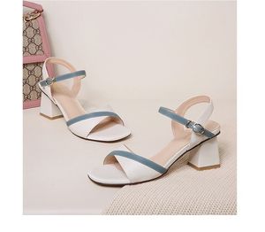 Sandali <span class=keywords><strong>donna</strong></span> estivi comodi Casual con tacco a una <span class=keywords><strong>linea</strong></span> alta scarpe lucide sandali piatti eleganti da <span class=keywords><strong>donna</strong></span> - Product Image 2