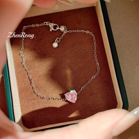 Collier pendentif cœur en zircon rose découpé floral, style vintage minimaliste et exquis 2026, et boucles d'oreilles clous en forme de cœur ultra-brillantes