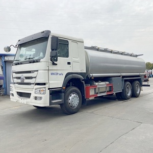 Camion-citerne Sinotruk Howo 6x4 de Chine, 20000 litres, distributeur de carburant, camion de ravitaillement mobile, camion de livraison de carburant et d'huile - Product Image 1