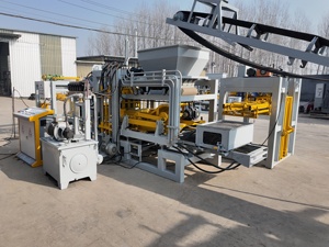 Presse Hydraulique Btc Brique Ladrillos automáticos Fabricación de maquinaria <span class=keywords><strong>Precio</strong></span> China Máquina de bloques de hormigón en Lagos Angola Gambia Uae - Product Image 6