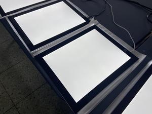 2025 <span class=keywords><strong>A4</strong></span> Led Light Pad <span class=keywords><strong>Tablette</strong></span> Numérique <span class=keywords><strong>A4</strong></span> Traçage Dessin Boîte À Lumière Magnétique LED Copie Conseil pour Diamant CT Croquis Dessin - Product Image 5