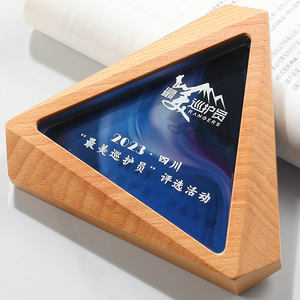 Trofeos de cristal de madera maciza medallas placas con nuevas letras creativas e impresión UV personal honores regalos de bienvenida trofeo - Product Image 3