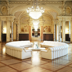 ชุดโซฟาวงกลมออกแบบรูปงูแบบมินิมอลลิสต์สำหรับล็อบบี้โรงแรมเฟอร์นิเจอร์ห้องนั่งเล่นแบบไม่สม่ำเสมอ - Product Image 5