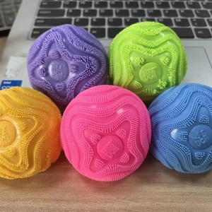 Balle anti-stress Schylling pour le jeu sensoriel, texture douce et moelleuse, jouet de relaxation pour la maison, le bureau, l'école et les voyages - Product Image 3