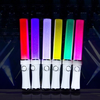 Bâton de lumière LED Vibrant 15 couleurs Prêt pour la fête Durable et économe en énergie pour toutes les célébrations nocturnes Glow in the Dark Durable