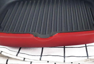Poêle carrée en fonte pré-assaisonnée populaire, personnalisable, idéale pour toutes les cuisines intérieures - Product Image 5