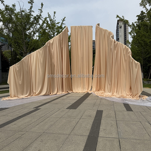 Supporto ad arco in metallo color champagne per fondale decorativo per eventi e matrimoni, con tenda in tessuto drappeggiato per matrimoni - Product Image 5