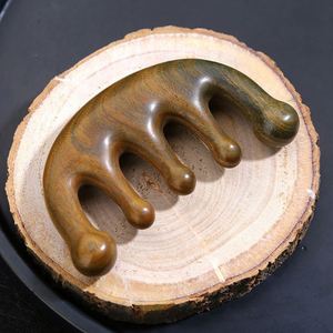 <b>Creative</b> <b>Gift</b> Green Sandalwood Scalp Gua Sha Comb with Custom LOGO - Product Image 3