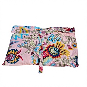 Ensemble de pyjama pour homme à manches longues à imprimé floral, tissu en satin 100% coton, vêtements de nuit décontractés, motif tissé, saison printemps, cadeau pour elle - Product Image 6