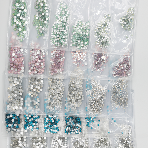 VC Strass en verre à dos plat en vrac en gros Non Hotfix Mix 6 tailles utilisées pour les accessoires de mode coque de téléphone ours en cristal - Product Image 3