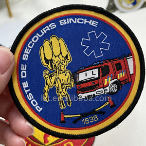 Hot bán tùy chỉnh thêu thêu các bản vá lỗi may-on <span class=keywords><strong>Chenille</strong></span> vải 3D hình vuông - Product Image 2