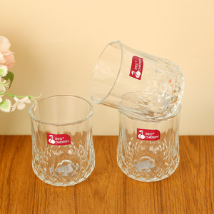 Gobelet en verre rouge cerise, rond, simple, pour boisson, thé aux herbes, jus, utilisation en fête - Product Image 3