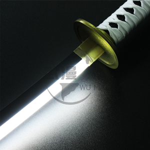 Épées en bambou Roronoa Zoro Anime ONE PIECE pas chères Cosplay <span class=keywords><strong>Katana</strong></span> Épées jouets lumineuses pour enfants - Product Image 2