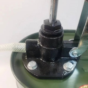 Compre <span class=keywords><strong>barato</strong></span> Inyector <span class=keywords><strong>de</strong></span> engranajes <span class=keywords><strong>de</strong></span> <span class=keywords><strong>aceite</strong></span> manual Inyector <span class=keywords><strong>de</strong></span> <span class=keywords><strong>aceite</strong></span> portátil engrosado Tipo <span class=keywords><strong>de</strong></span> barril 360*260*160mm Llenador <span class=keywords><strong>de</strong></span> <span class=keywords><strong>aceite</strong></span> <span class=keywords><strong>de</strong></span> motor - Product Image 4