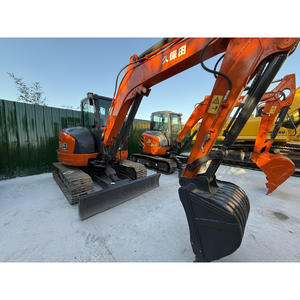 Mini-excavatrice sur chenilles hydraulique Kubota KX163-5 de 6 tonnes d'occasion en bon état pour l'aménagement paysager et les petites constructions - Product Image 3