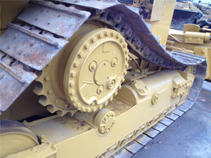 รถดันดิน Caterpillar D4H สภาพดี มือสอง CAT D4H มินิบูลโดเซอร์ มีสินค้าในสต็อก - Product Image 4