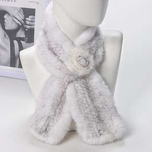 YR055 silenciador de gama alta para mujer con flor de Camelia bufanda de piel de visón auténtica tejida a mano elegante para mujer - Product Image 5