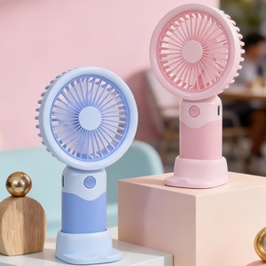 Ventilador portátil de mano con batería recargable, carga USB, motor de 2W DC para uso en interiores y exteriores. - Product Image 3