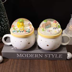 Tazza in Ceramica Direttamente dalla Fabbrica, Design Cartoon con Paesaggio in Miniatura, Coperchio a Forma di Palla di Neve, per Festa dei Bambini, San Valentino, Compleanno, Spongebob - Product Image 2