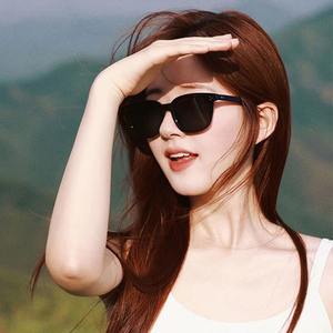 แว่นกันแดด Zhao Lusi Style GM กรอบพลาสติกสีดำ ป้องกันรังสียูวี 400 สำหรับทุกเพศ เหมาะสำหรับกิจกรรมกลางแจ้ง ตกปลา ท่องเที่ยว แฟชั่น - Product Image 1