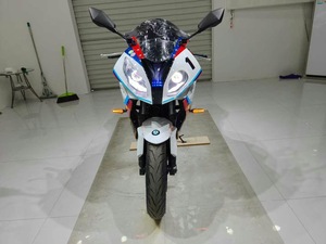 <span class=keywords><strong>Moto</strong></span> d'occasion Double-R avec moteur de <span class=keywords><strong>200</strong></span> cm³, puissante et dynamique. - Product Image 3