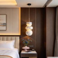 Luminaire suspendu en onyx naturel empilé de luxe, avec LED dorées à intensité variable, directement de l'usine, pour la salle à manger, la chambre à coucher, le salon, décoration