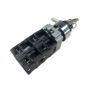 Interrupteur avec clé 3P OEM 2901015410 HA2901015410 Compatible avec les élévateurs <span class=keywords><strong>Haulotte</strong></span> Optimum 8 AC <span class=keywords><strong>Star</strong></span> <span class=keywords><strong>10</strong></span> HA18SPX H21TPX - Product Image 4