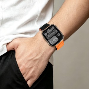 Cinturino Magnetico <span class=keywords><strong>in</strong></span> Silicone a Tre Perle per Apple Watch Ultra <span class=keywords><strong>1</strong></span> 2 <span class=keywords><strong>3</strong></span> SE Serie <span class=keywords><strong>1</strong></span>-11, Morbido e Regolabile, Ricambio all'Ingrosso - Product Image 5