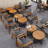 Design moderne nordique pour café de thé au lait Meubles de restaurant Table à manger et chaises en bois Ensemble de cabine de canapé