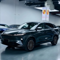 Dongfeng Aeolus L8 2026 Hybride SUV d'occasion, sièges en cuir foncé, conduite à gauche, édition Dream 185KM, en stock pour la vente en gros/détail
