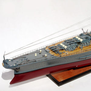 Modèle de bateau en bois de haute qualité YAMATTO, artisanal, cadeau original, livraison rapide depuis le Vietnam - Product Image 1