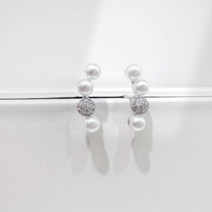 Custom Trendy Everyday Geometric Gold Plated 18k <b>Stud</b> <b>Earring</b> vintage Freshwater Pearl Baguette Cut Stones <b>earrings</b> For Women - Product Image 2