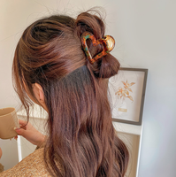 Clip à cheveux en métal en forme de cœur simple de conception coréenne, de qualité supérieure, anti-chute, pour les activités de plein air