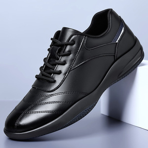 Chaussures bateau pour hommes en cuir véritable à bout rond, semelle extérieure en caoutchouc, semelle intermédiaire en EVA, style coréen, décontractées pour l'automne - Product Image 1
